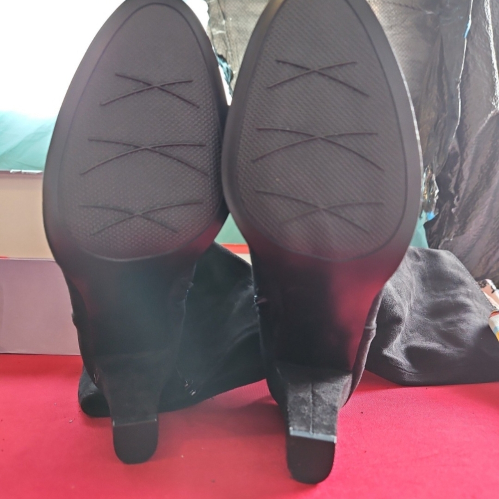 Hot Cakes Women's  Size 9 1/2 Dark Grey Suede Heeled Boots with Buckle Detail - Picture 3 of 6